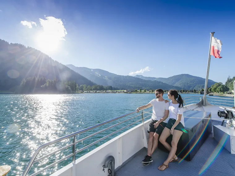 Pärchen am Achenseeschiff